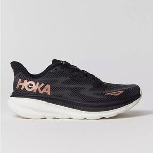 Hoka Clifton 9